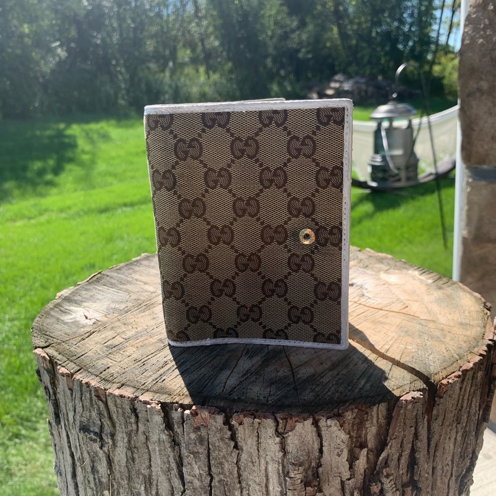 Gucci used agenda